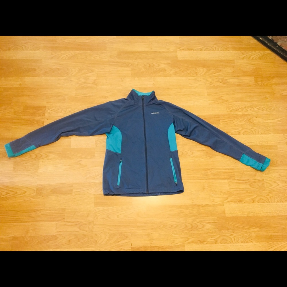 Patagonia is Women’s Cycling/Jogging Jacket